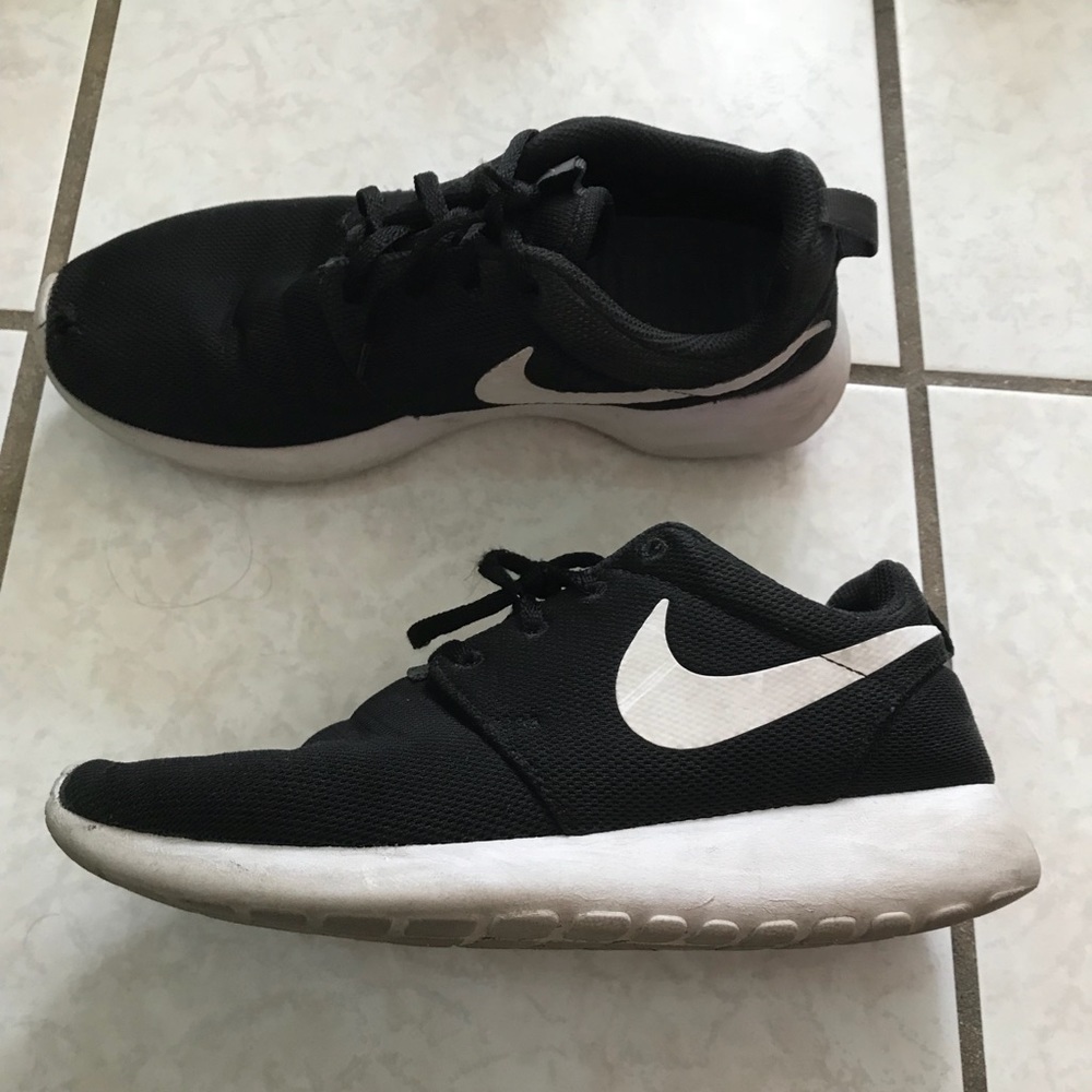 Women’s Nike Roshe